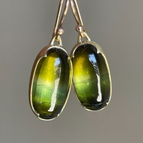 18k & Oval Ombré Green Tourmaline Earrings by Gabriella Kiss #gabriellakiss #futureheirlooms #augustla Gabriella Kiss Jewelry, Gabriella Kiss, Nouveau Jewelry, Jewelry Instagram, Tourmaline Earrings, Green Ombre, Art Nouveau Jewelry, Green Tourmaline, Cute Earrings