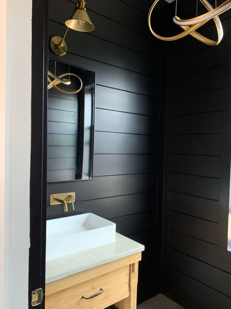 Black Bathroom Wood Vanity, Natural Shiplap Bathroom, Black Shiplap Wall Bathroom, White Wall Colored Trim, Black Shiplap Bathroom, Plank Wall Bathroom, Wooden Wall Bathroom, Natural Wood Vanity, Shiplap Bathroom Wall