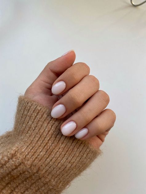 classic Elegant Nails Coffin, Nude Nails With Black Design, Nude Nails With Diamonds, Nude Nails For Brown Skin, Nails With Black Design, Pink Spring Nails, Elegant Nail, Pink Gel, Simple Gel Nails