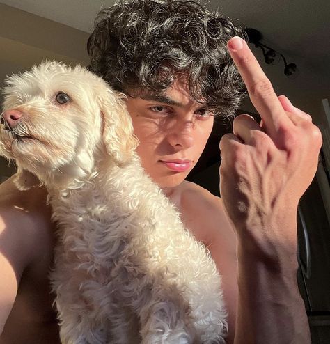 Benoftheweek Shirtless Pics, Ben If The Week, Ben Of The Week Pfp, Benoftheweek Icon, Ben Of The Week Wallpaper, Benoftheweek Pfp, Ben Of The Week, Kids Curly Hairstyles, Do I Love Him