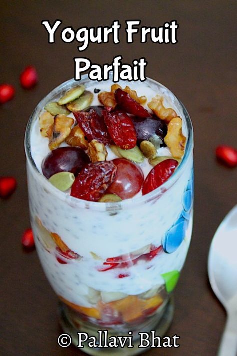 How to make Yogurt Fruit Parfait | Delicious Yogurt Parfait at Home | Fruit Parfait Fruit Parfait Recipes, Yoghurt Parfait, Recipe Healthy Breakfast, Healthy Parfait, Yogurt Parfait Recipe, Veg Sandwich, Healthy Breakfast Snacks, Parfait Recipe, Kheer Recipe