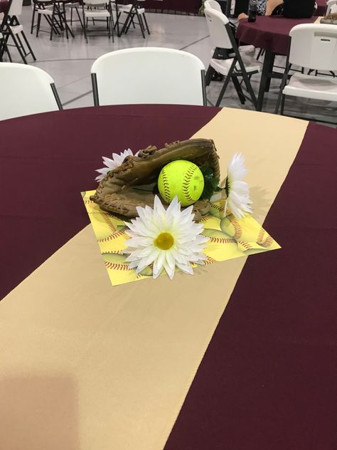 Softball Grad Party Ideas, Softball Table Centerpieces, Softball Centerpieces Banquet, Softball Graduation Party Ideas, Softball Centerpieces Table Decorations, Softball Banquet Ideas Table Decorations, Softball Banquet Ideas, Softball Centerpieces, Sports Banquet Decorations