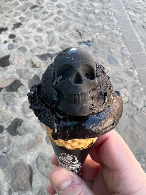 Weird Ice Cream, Black Ice Cream, Goth Stuff, Ice Cream Dessert, Ice Cream Desserts, Ice Cream Cone, Ice Cream, Dessert, Cream