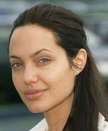 Bad Lip Filler, Celebrities No Makeup, Angelina Jolie Nose, Angelina Jolie Eyes, Angelina Jolie Face, Angelina Jolie Young, John Voight, Celebrities Without Makeup, Angelina Jolie Makeup