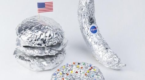 Space Food To Rock Your World Nasa Party, Alien Party, Sistem Solar, Space Food, Space Theme Party, Outer Space Party, Outer Space Birthday, Space Birthday Party, Tin Foil