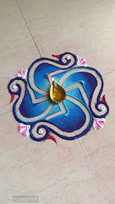 Easy Colourful Rangoli Designs, Ragoli Design 2023 Simple, Rangoli Designs Asthethic, Flower And Colour Rangoli, Rangoli Designs Peacock Easy, Mini Rangoli Designs Easy, Minimal Rangoli, Diwali Rangoli Simple Easy, Aesthetic Rangoli Ideas