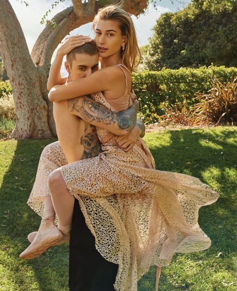 Justin and Hailey (née Baldwin) Bieber, who famously wed after a twelve-week romance, have actually known each other for years. Hailey Baldwin Vogue, Judah Smith, Justin And Hailey, Alex Russo, Justin Hailey, Dior Dress, Cheryl Cole, Marc Jacobs Beauty, Valentino Dress