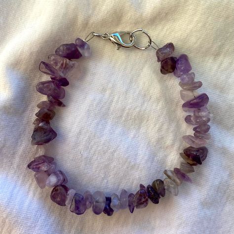 created by kkey2urheart on instagram Stone Chips, Chip Beads, Crystal Stone, Amethyst Crystal, Jewelry Ideas, Stones And Crystals, Beaded Bracelet, Amethyst, Beaded Bracelets