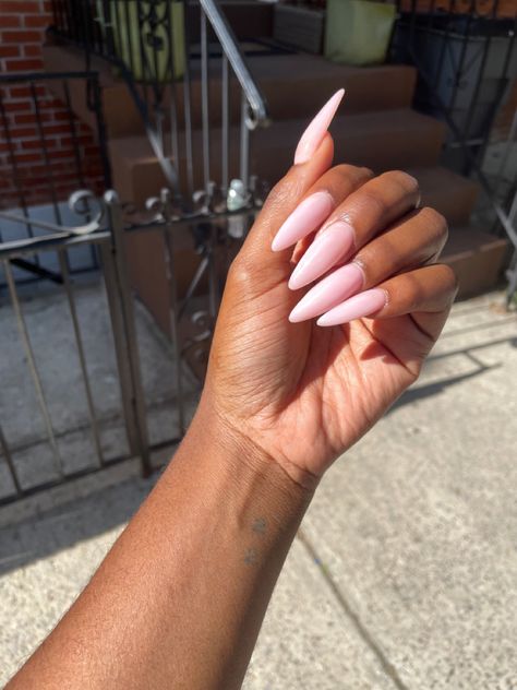 Natural nail set Long almond nails Nude Color #longnails #nudenails #almondshapenails Almond Nails Nude Color, Natural Nail Set, Nails Nude Color, Long Almond Nails, Nails Nude, Almond Shape Nails, Long Nail, Nude Color, Nude Nails