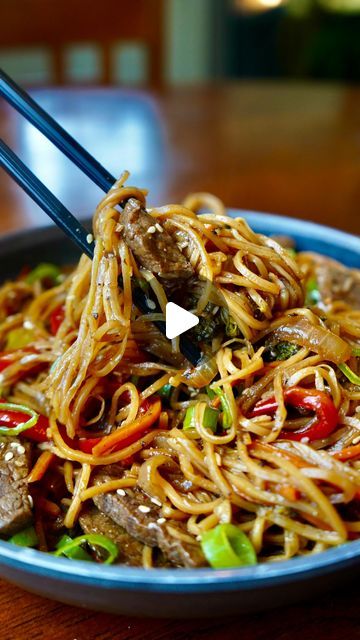 Cal Reynolds on Instagram: "Palmini Beef Stir Fry 🥩🔥 

This recipe is easy, delicious and super versatile!It's also perfect for those trying to eat fewer carbs and less calories. The Palmini Angel Hair is a great substitute for pasta that tastes amazing with only 20 calories and 4g of carbs per serving. 

Head over to the link in my bio to try out @palmini_official products & use code "CAL25" for a discount on your order for 48 hours then it goes back to "CAL10"! 

FULL RECIPE ⬇️

INGREDIENTS
- ~12 oz of thinly sliced steak 
- Extra virgin olive oil 
- Seasonings: salt, pepper, garlic powder, onion powder
- Veggies (~1 cup of each sliced): red bell pepper, onion, mushrooms, broccoli & carrots. 
- 2 packs of @palmini angel hair 

Stir Fry Sauce: 
(Measurements are estimated) 
- ~1/4 cup t Substitute For Pasta, Japanese Bbq Sauce, Sliced Steak, Fry Sauce, Beef Stir Fry, Stir Fry Sauce, Mushroom Pasta, Angel Hair, Recipe Ingredients