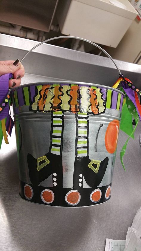 8.5 Big Round Pail Personalized Hand Painted Halloween Bucket | Etsy Painted Halloween Buckets, Halloween Buckets Ideas, Painted Galvanized Buckets, Painted Metal Buckets, Painted Buckets, Hand Painted Halloween, Metal Buckets, Bucket Ideas, Metal Pail