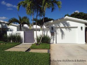 Award Winning Ft. Lauderdale Design + Build Firm | Schachne Architects and Builders Courtyard Ideas Entryway, Courtyard Entryway Front Entry, Front Courtyard Ideas Entryway, Front Entry Wall, Front Courtyard Ideas, Front Yard Courtyard, Courtyard Entryway, Mediterranean Patio Ideas, Mediterranean Entryway