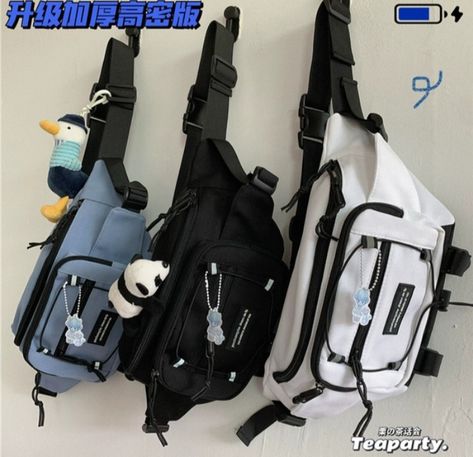 Techwear Bag, Stylish School Bags, Backpack Essentials, My Style Bags, Mens Bags Fashion, Stylish Backpacks, Girly Shoes, Pretty Bags, Waist Bags