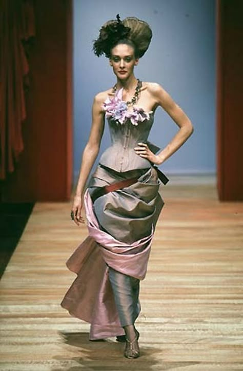 Christian Lacroix Dress, Chanel Fall 1991, Chanel Spring 1995, Lacroix Couture, 1997 Fashion, Christian Lacroix Haute Couture, Gilded Glamour, Marc Bohan, Runway Fashion Couture