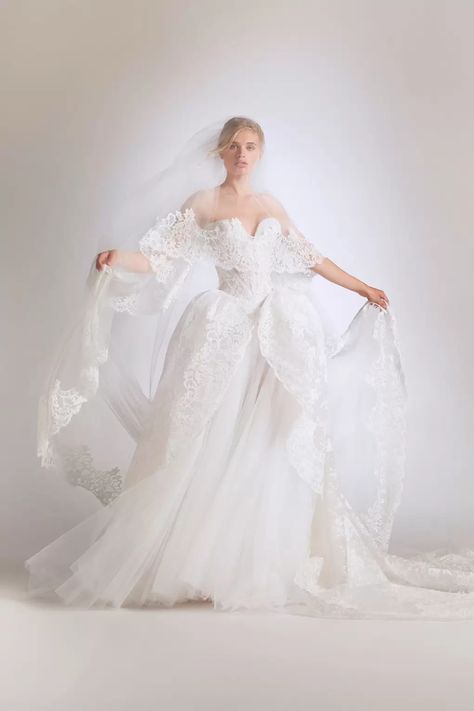 Westwood Wedding Dress, Vivienne Westwood Bridal, Vivienne Westwood Wedding Dress, Vivienne Westwood Wedding, Antoinette Dress, Couture Looks, Estilo Punk, Bridal Fashion Week, Best Wedding Dresses