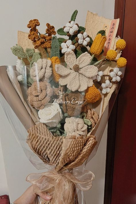 flower bouquet for event Cotton Flower Crochet, Crochet Cotton Flower, Crochet Flower Display, Crochet Flower Shop, Cotton Flower Bouquet, Crochet Wedding Bouquet, Flower Crochet Bouquet, Diy Fall Ideas, Easy Crochet Flower