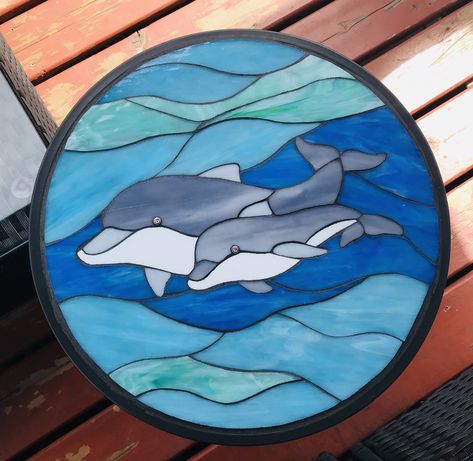 Dolphin Stained Glass Art, Dolphin Stained Glass Pattern, Stained Glass Dolphin, Dolphins Mosaic, Diy Stained Glass Window, Easy Animal Drawings, Stained Glass Light, Glass Painting Designs, Canvas Painting Designs