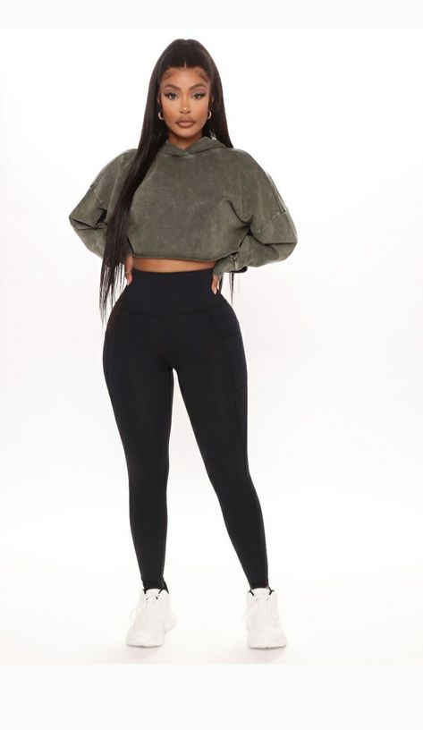 Successful Women Style, Body Sweat, School Uniform Fashion, Fashion Nova Outfits, Easy Trendy Outfits, Crop Hoodie, Dope Fashion, Teenager Outfits, Active Leggings