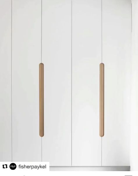 Flute Wardrobe Design, Cupboards Without Handles, Wooden Handles Wardrobe, Cupboard Door Design, Cupboard Colors, Fitted Wardrobes Bedroom, Bedroom Wardrobe Ideas, Wooden Wardrobe Design, Closet Door Handles