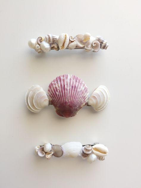 Seashell Hair Clips Diy, Diy Seashell Hair Accessories, Seashell Hair Pins, Sea Shell Hair Clip, Shell Hair Clips Diy, Seashell Hairclip, Seashell Barrettes, Sea Shell Hair Accessories, Diy Seashell Jewelry