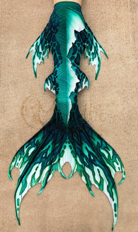 Purple Mermaid Tail Aesthetic, Real Mermaid Tails, Mermaid Tail Aesthetic, Siren Tail, Gold Mermaid Tail, Green Mermaid Tail, Realistic Mermaid Tails, Fantasy Crown, Realistic Mermaid