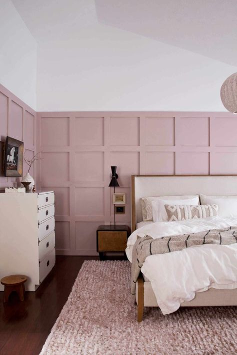 Board and Batten Bedroom Makeover - A Beautiful Mess White Wall Bedroom, Panel Wallpaper, Board And Batten Wall, Pink Bedroom Decor, Bedroom Accent, Accent Wall Bedroom, Pink Bedrooms, Minimalist Interior Design, Spare Bedroom