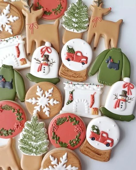 BasicWhiteBatchCookieCo on Instagram: "Christmas but make it rustic. Christmas is not a day, it's a season. And it's almost over. 😭 . . . . #christmascookies #snowmancookies #snowflakecookies #sweatercookies #scottiedog" Cat Christmas Cookies, Christmas Cookie Icing, Christmas Cutout Cookies, Special Cookies, Winter Cookies, Cutout Cookies, Christmas Cutouts, Cookies Theme, Christmas Biscuits