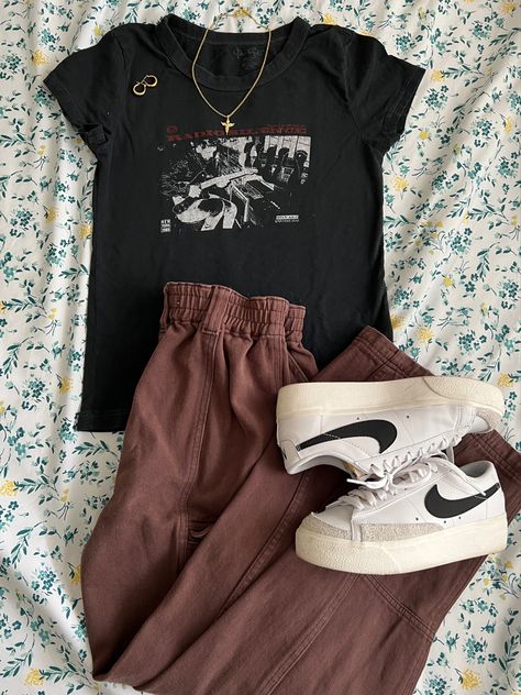 Nike Blazers Outfit Ideas, Outfits With Nike Blazers, Nike Blazers Outfit, Outfits Simple, Nike Blazers, Casual Work Outfits Women, Style Lookbook, Outfit Inspo Summer, Cool Summer Outfits