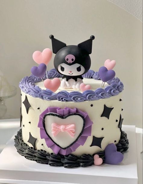 Kuromi Cake Ideas Birthdays, Kuromi Cake Pops, Kuromi Birthday Cake, Pastel Kuromi, Kuromi Cake, Sanrio Cake, Kuromi Birthday, Cartoon Birthday Cake, Hello Kitty Birthday Cake