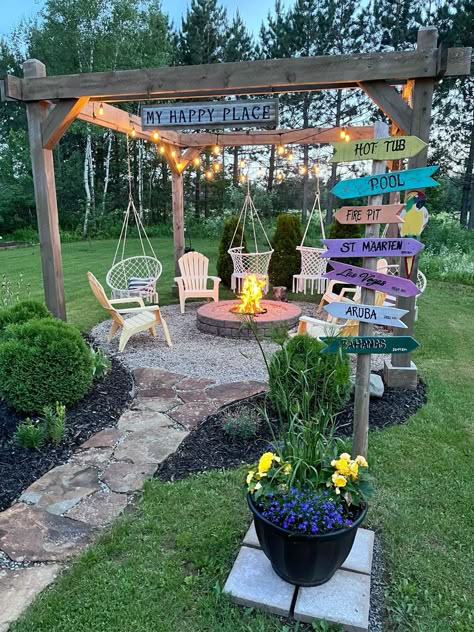 Backyard Pergola Ideas With Fireplace, Farm Patio Ideas, Fire Pit Landscaping Ideas Plants, Backyard Firepit And Seating Area, Outdoor Firepits Areas, Pergola On Grass Backyard Ideas, Caribbean Backyard Ideas, Country Backyard Ideas Farmhouse Style, Pergola Over Fire Pit