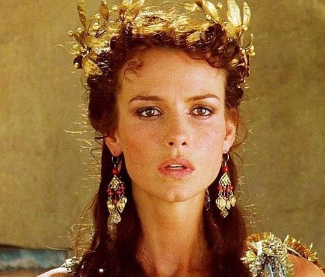 Saffron Aesthetic, Rockstar Halloween Costume, Saffron Burrows, Rockstar Costume, Girl Group Costumes, Greek Beauty, Couple Halloween Costumes For Adults, Greek Goddess Costume, Goddess Costume