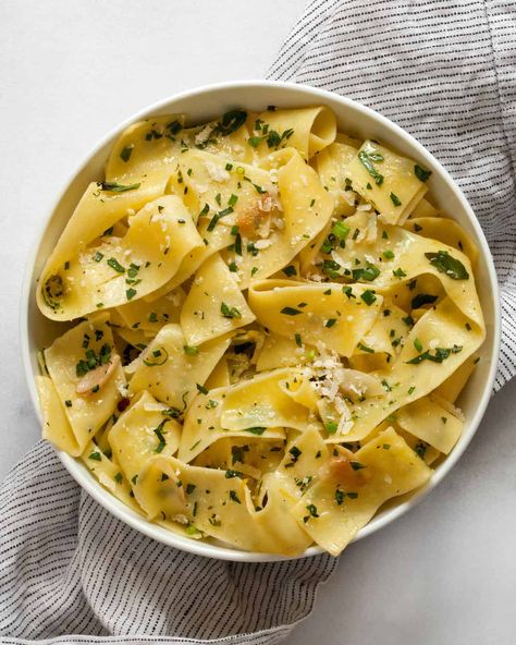 Fresh Herb Pappardelle Pasta Recipe - Last Ingredient Pappardelle Pasta Recipe, Easy Pasta Recipes Quick, Pappardelle Recipe, Slow Roasted Tomatoes, Pappardelle Pasta, Italian Chopped Salad, Alfredo Sauce Recipe, Clam Recipes, Easy Pasta Recipes