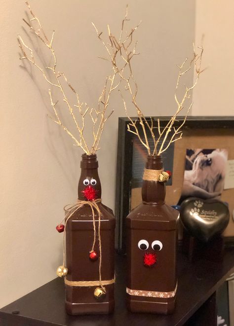 Wine Bottle Reindeer Diy, Liquor Bottle Christmas Crafts, Jack Daniels Bottle Crafts Diy, Whiskey Bottle Crafts Diy, Jack Daniels Bottle Crafts, Crown Bottles, Reindeer Wine Bottle, Whiskey Bottle Crafts, Christmas Bottles