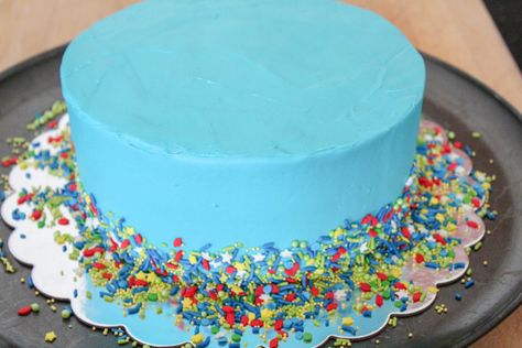 Easy Super Mario Birthday Cake, Easy Mario Bros Cake, Easy Super Mario Cake Ideas, Sonic And Mario Birthday Cake, Mario Birthday Party Cake Easy, Round Mario Cake, Super Mario Cake Birthday Easy, Easy Mario Cakes Birthday, Diy Mario Cake Easy