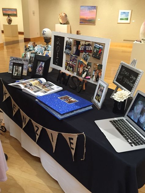 Graduation Table Display Ideas, Senior Display Table Ideas Simple, Grad Tables, Graduation Table Ideas For Boys, Senior Graduation Table Display, Senior Table Display, Grad Party Table Display, Graduation Display Table, Senior Display Table Ideas