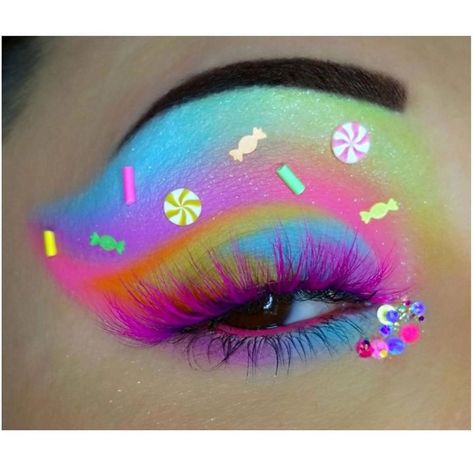 Candyland Makeup, People With Round Faces, Makeup Ideas Simple, Queen Cosmetics, Charms Nails, Melted Ice Cream, Future Makeup, Candy Makeup, Candy Costumes