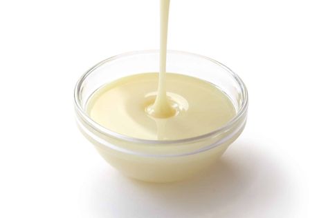 7 Best Vegan Condensed Milk Substitutes Condensed Milk Substitute, Milk Industry, Homemade Sweetened Condensed Milk, Vegan Condensed Milk, Vegan Substitutes, Pasta Casera, Condensed Milk Recipes, Ice Cream Toppings, Evaporated Milk