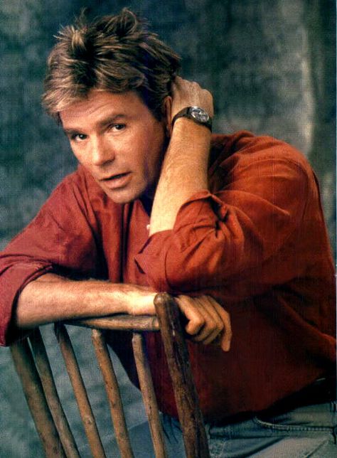 Love this one . . . :) Macgyver 1985, Macgyver Richard Dean Anderson, Angus Macgyver, Richard Dean Anderson, Jodie Foster, Image Icon, Best Tv, Role Models, Dean