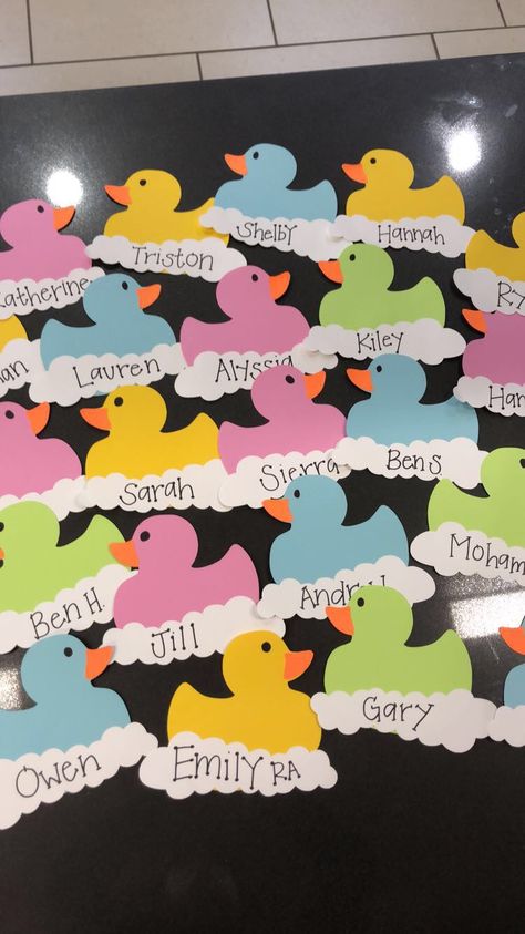 September Cubby Tags, Locker Name Tag Ideas, Summer Cubby Tags Preschool, Door Tags College, Door Decs Ra Spring, College Door Name Tags, Door Decorations Resident Assistant, Door Tag Ideas Resident Assistant, Dorm Door Tags