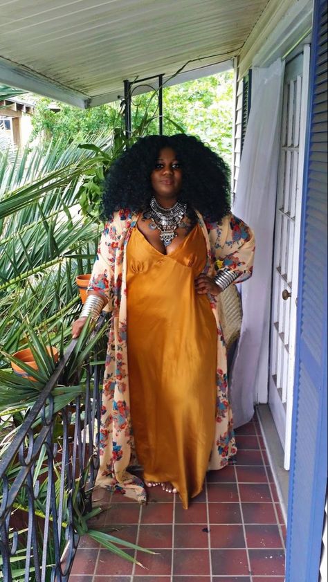 Beauitful thick black women style Plus Size Earthy Outfits Aesthetic, Hippie Outfits Plus Size, Plus Size Earthy Outfits, Chic Outfits Plus Size, Plus Size Boho Fashion, Afro Boho Fashion, Black Women Style, Boho Plus Size Outfits, Boho Baddie