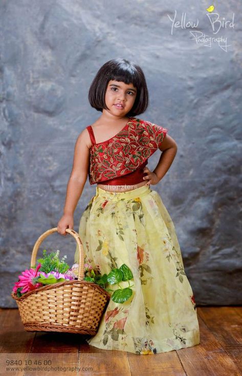 Indo-Western Kids' Wear With A Lovely Floral Theme! Indo Western Dress Party Wear, Party Wear For Girls, Indian Dresses For Kids, Western Kids, Dress Party Wear, Pattu Pavadai, Kids Wear Girls, Kids Blouse Designs