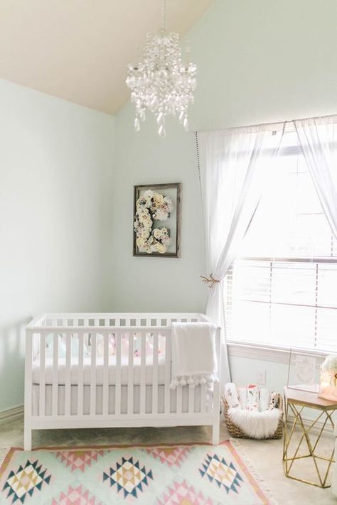 Teal Nursery Girl, Simple Baby Nursery, Lulu Georgia, Baby Room Colors, Pastel Nursery, Baby Nursery Themes, Nursery Paintings, Ideas Hogar, Nursery Colors