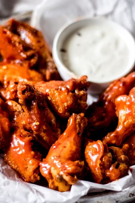 Spicy Wings Recipe, Hot Chicken Wings Recipe, Hot And Spicy Chicken, Spicy Chicken Wings Recipe, Spicy Sauce Recipe, Hot Chicken Wings, Spicy Chicken Wings, Hot Wing Recipe, Hot Wing Sauces