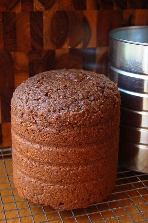 Brown Bread In A Can, Canned Brown Bread, Boston Brown Bread Recipe, Bread In A Can, Snowball Cookie, Boston Brown Bread, Molasses Bread, Brown Bread Recipe, Recipe For Bread