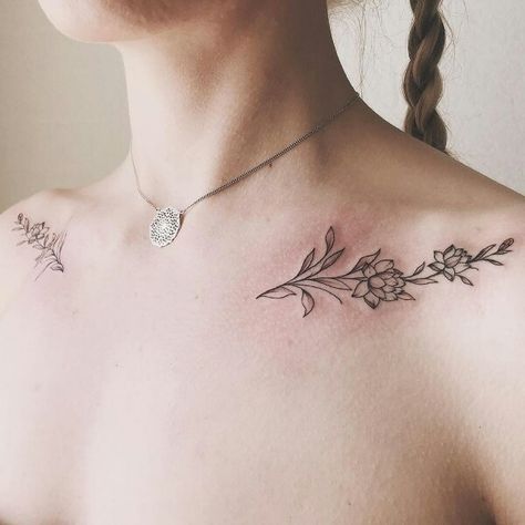 Dainty Floral Collar Bone Tattoo, Boho Collar Bone Tattoo, Colar Bone Tattoo Flowers, Dainty Flower Collar Bone Tattoo, Collarbone Tattoos For Women Flower, Collar Bone Tattoo Unique, Matching Collar Bone Tattoos, Collar Bone Tattoo Flowers, Flower Collarbone Tattoo