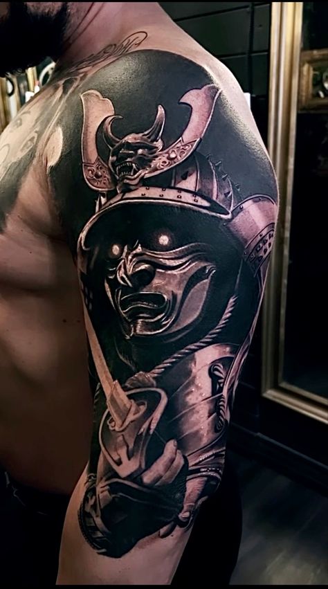 Samurai With Dragon, Japanese Samurai Tattoo, Dragon Helmet, John Tattoo, Japanese Hand Tattoos, Tattoo Black And Grey, Helmet Tattoo, Samurai Mask, Japanese Theme