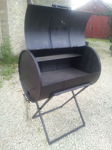 All Complete! Home Made Bbq Grills, Bbq Grill Diy, Oil Drum Bbq, Bbq Trailer, Barbeque Grill Design, Barrel Bbq, Smoker Plans, Ibc Tank, Diy Grill