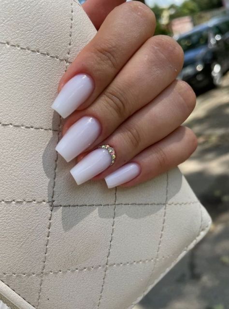 Cowgirl Nails Westerns, Nail Ideas Wedding, Nail Ideas White, Nail Designs White, Acrylic Nails Simple, White Nails Acrylic, Cowgirl Nails, White Nail Ideas, White Nail Design