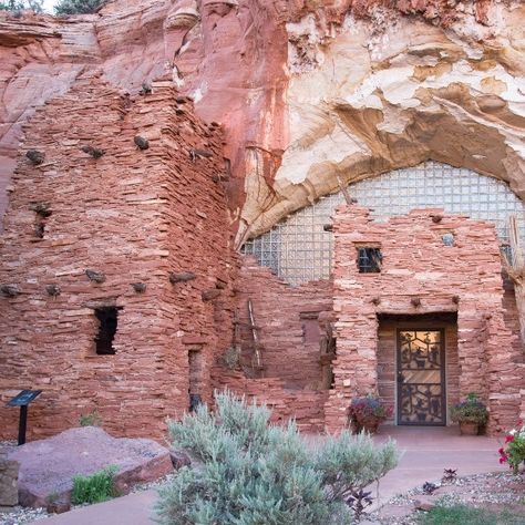 15 Best Things to do in Kanab Utah (Why It's Amazing Here) Kanab Utah Things To Do, Things To Do In Utah, Grand Canyon Village, Sister Trip, Utah Trip, Utah State Parks, Kanab Utah, Utah Camping, Grand Staircase Escalante