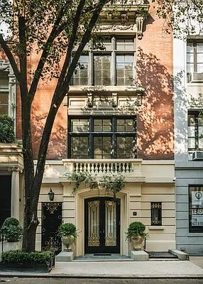 59 East 66th St. in Lenox Hill, Manhattan | StreetEasy City Townhouse Interior, Brownstone Living Room, New York City Townhouse, City Townhouse, Lenox Hill, Nyc Real Estate, Manhattan, Mls, Home And Family